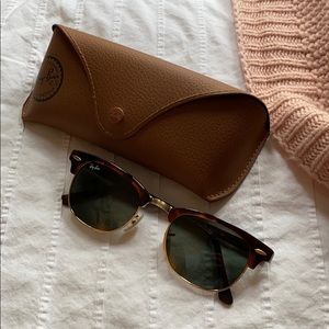 RayBan Clubmaster (Tortoise Shell)